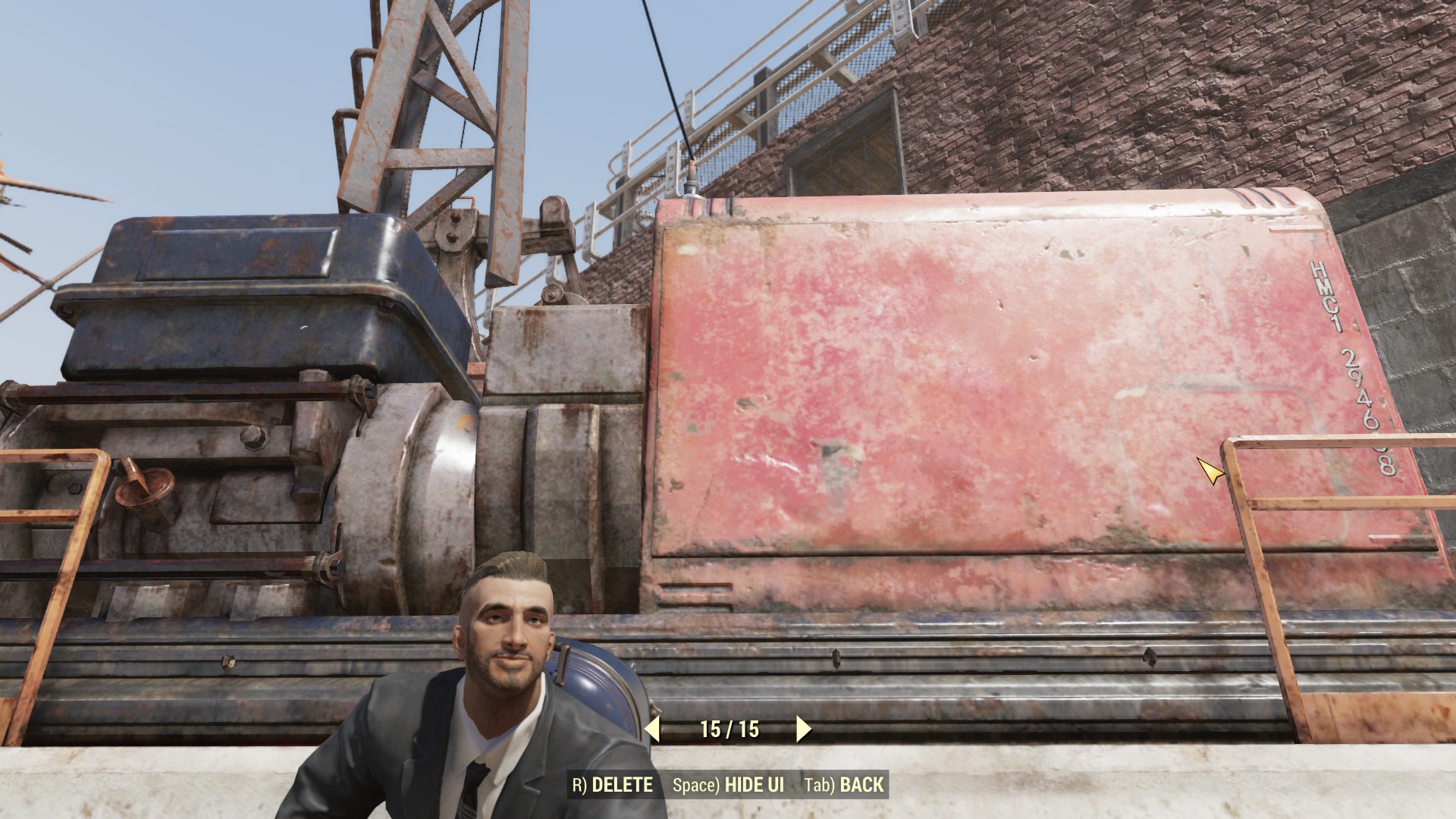 picture of a Vault-Tec water pump, has lots of tubes connecting to a big main block structure